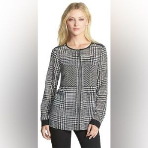 Michael Michael Kors Houndstooth zip front and shoulder top - size M